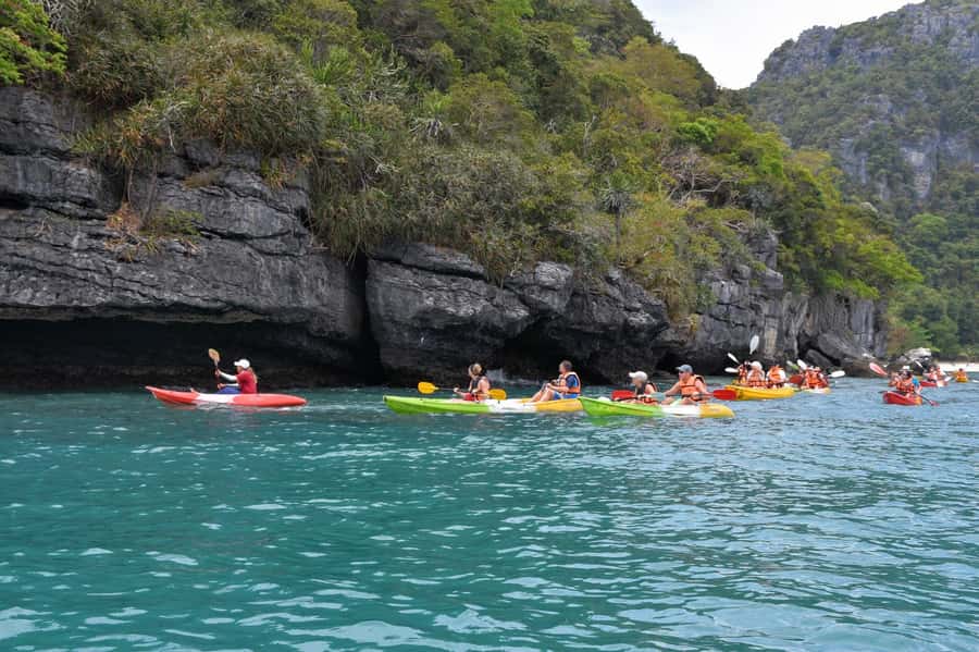 Samui: Angthong Marine Park Boat Tour w/ Transfer and Meals - Cruising for 75 minutes through the Gulf