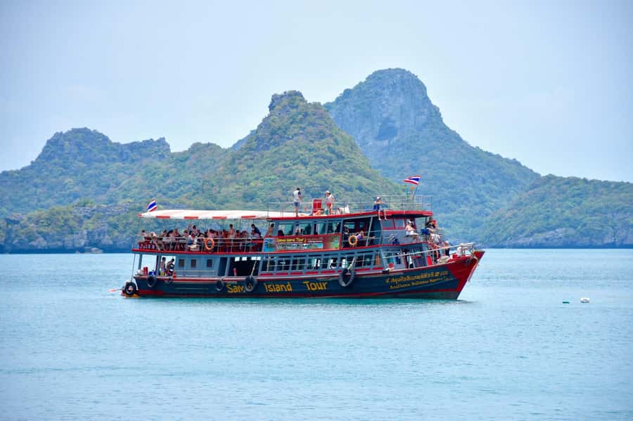 Samui: Angthong Marine Park Boat Tour w/ Transfer and Meals - Thai lunch back on the boat