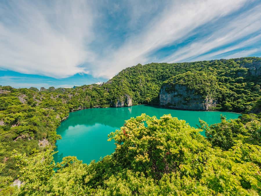 Samui: Angthong Marine Park Boat Tour w/ Transfer and Meals - Bua Boke Cave and the question of footwear