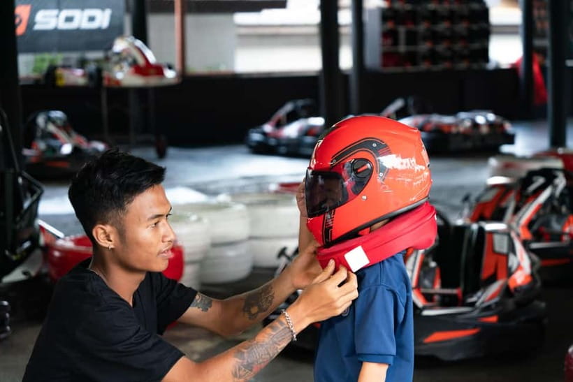 Samui Go-Karting Experience – Sodikart RT10 Outdoor Race - Using live timing to turn a short race into a challenge