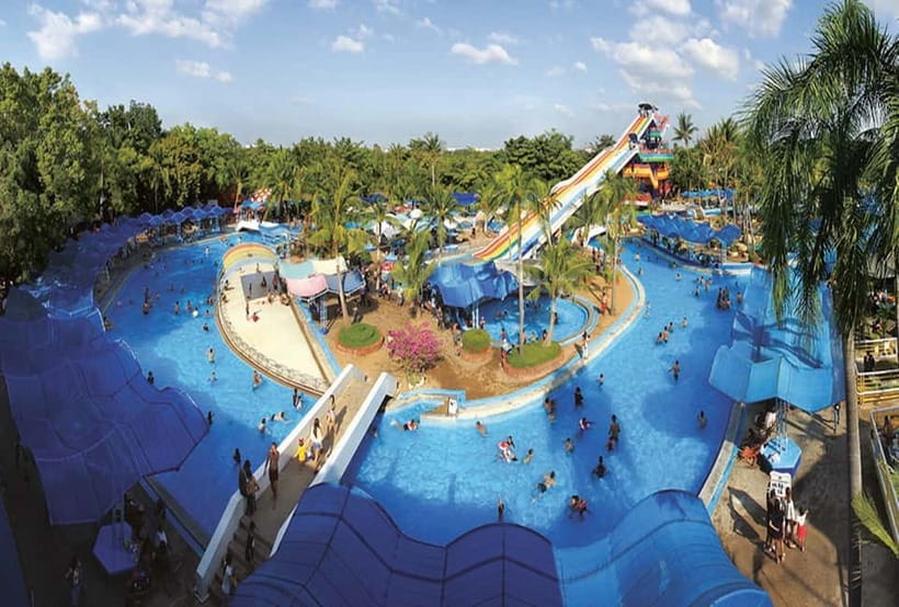 Siam Amazing Park Entry Ticket with Buffet Lunch (NON THAI) - The buffet gives the day a useful pause