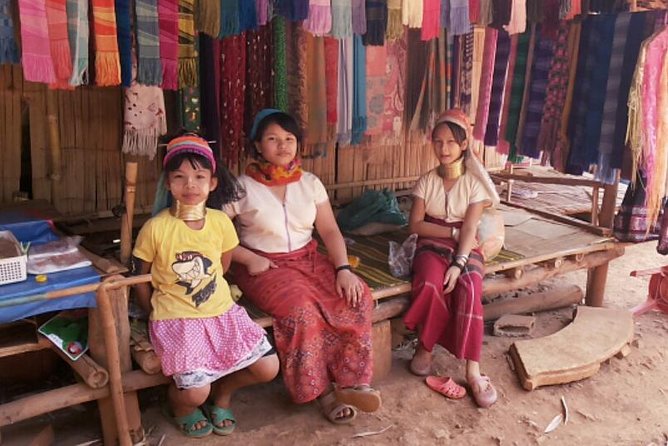Sightseeing Join Tour Chiang Rai / PICK UP ONLY IN CHIANG RAI - Baan Dam, the Black House Museum