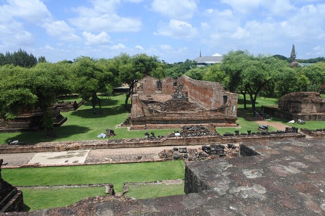 Small Group Tour to Ayutthaya Temples from Bangkok with Lunch - The ride from Bangkok and the first stop