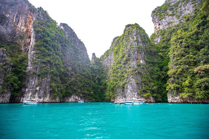 Snorkeling to Phi Phi Islands by Speedboat from Koh Lanta - What the speedboat format means for you