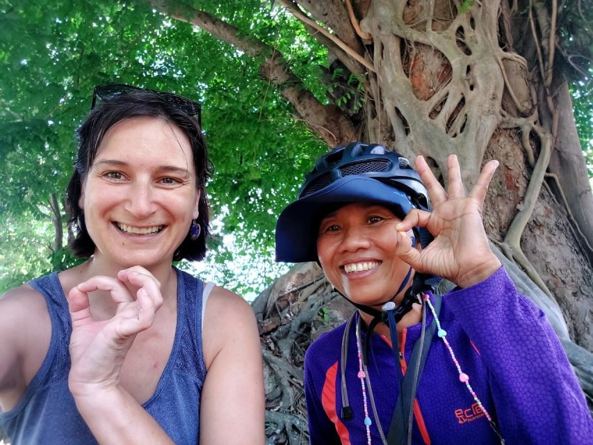 Sukhothai: Full-Day Historical Park Cycling Tour with Lunch - Why Sukhothai works so well by bicycle
