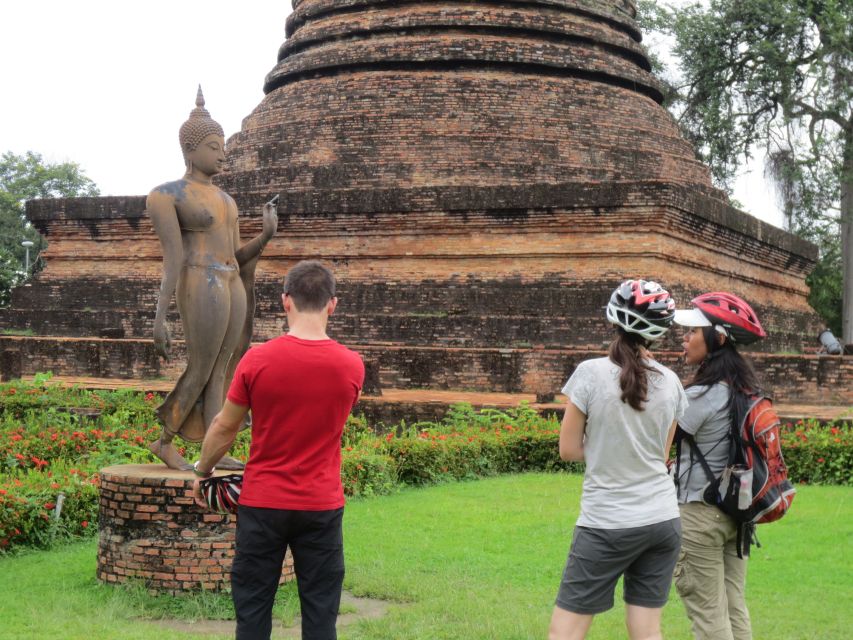 Sukhothai: Historical Park & Countryside Cycling Tour - Entering Sukhothai through the Eastern Gate