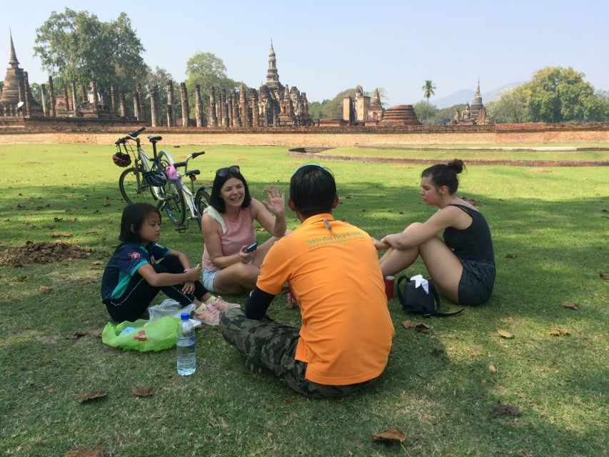 Sukhothai: Historical Park & Countryside Cycling Tour - Lunch, snacks, and the details that make the day work
