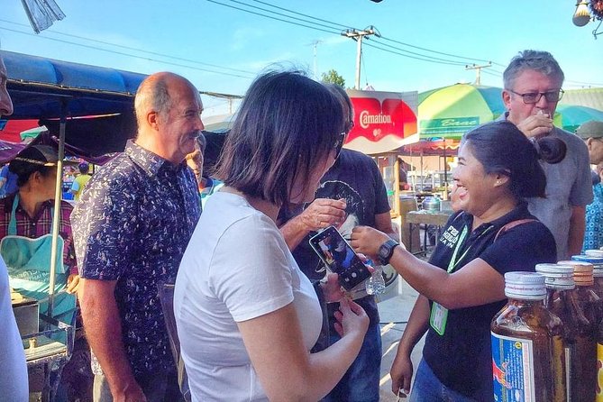 Sunset Local Eats Food Tour in Hua Hin - The final stop: Thai sweets in a half-hour finish