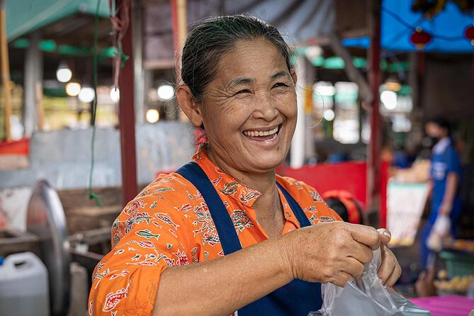 Sunset Local Eats Food Tour in Hua Hin - Start at Hua Hin Clock Tower at 4:30 pm