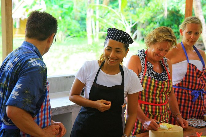 Thai Cooking Class in Khao Lak by Amazon Prime Series Chef - From Bang Niang Market to the Cooking School