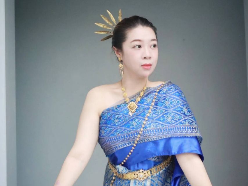 Thai Costume Rental - Who will enjoy this activity most?