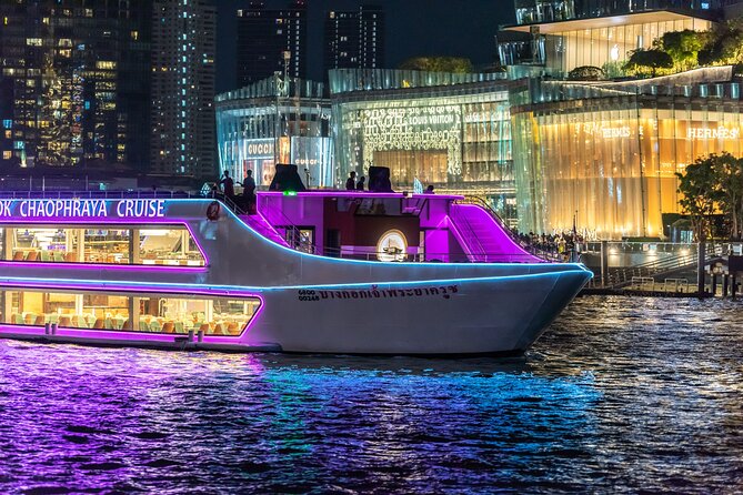 The Newest Luxury 5-Star Bangkok Chao Phraya Dinner Cruise - Arriving at Asiatique and finding the boat