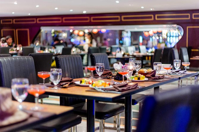 The White Orchid: Chao Phraya Dinner Cruise Experience - Choosing between Asiatique and Icon Siam
