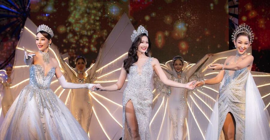 Tiffany's Show Pattaya: Cabaret Show Entry Ticket - The 75-minute performance: what fills the stage