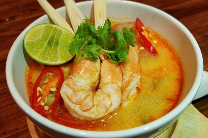 Tingly Thai Cooking School Evening Class - Getting to the Suriyawong meeting point