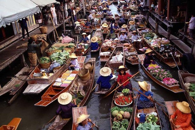 VIP Private Tour Damnoen Saduak+ Amphawa + Mae Klong Railway - Amphawa after dark and the firefly cruise