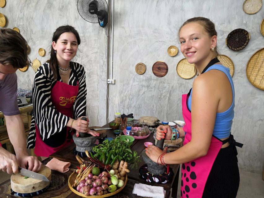 We Cook Thai Home Garden Cooking School - From market basket to home garden kitchen